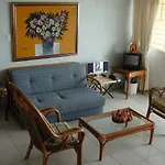 Apartamentos Frente Al Mar En El Laguito